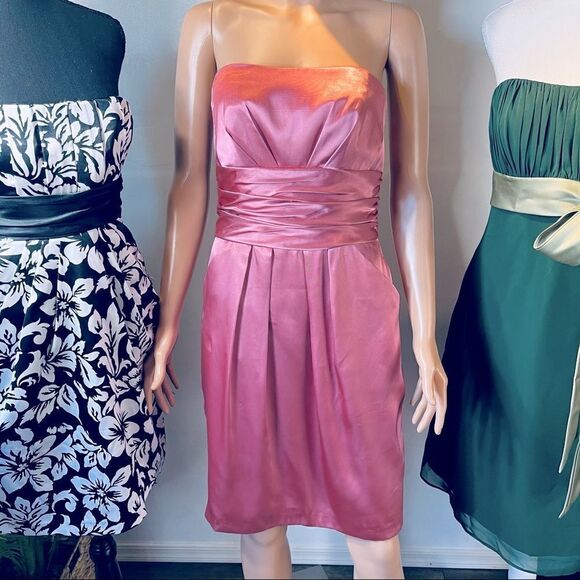 David’s Bridal Short Charmeuse Ruched Dress Size 6 - Picture 2 of 12